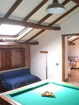 Casale Belladonna מלון 3*